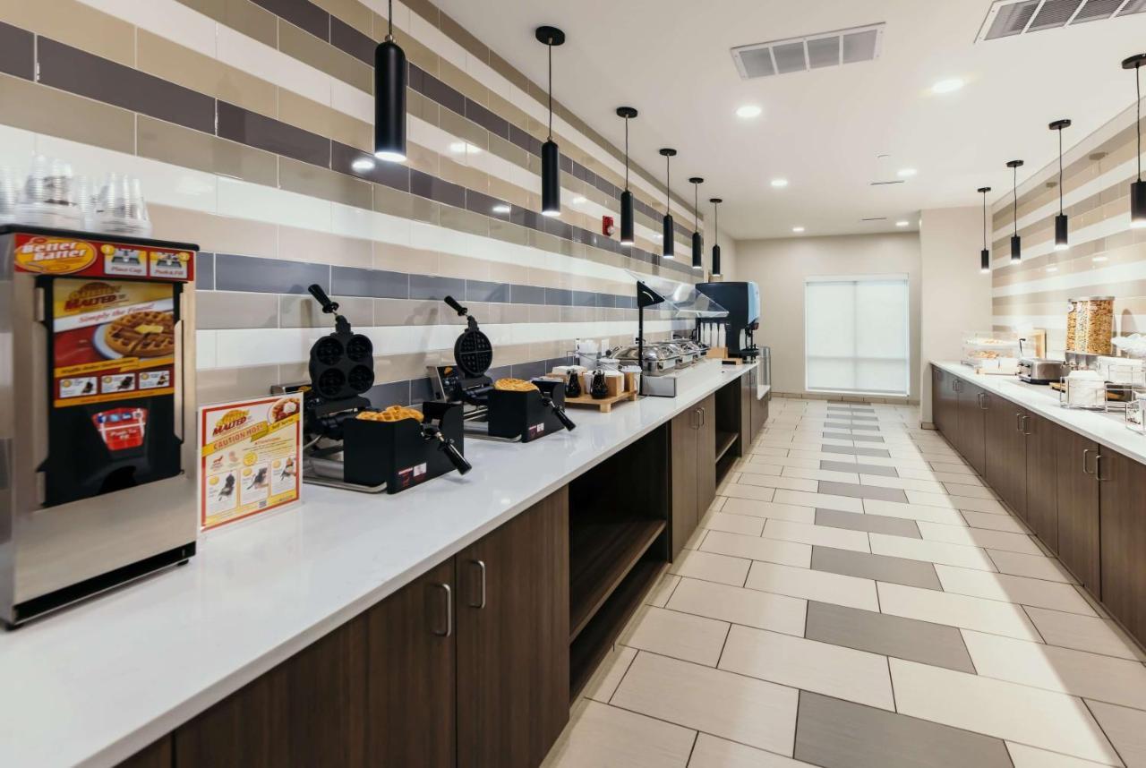 La Quinta Inn & Suites By Wyndham Ankeny Ia - Des Moines Ia Exteriér fotografie