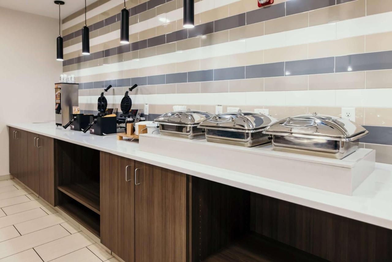 La Quinta Inn & Suites By Wyndham Ankeny Ia - Des Moines Ia Exteriér fotografie