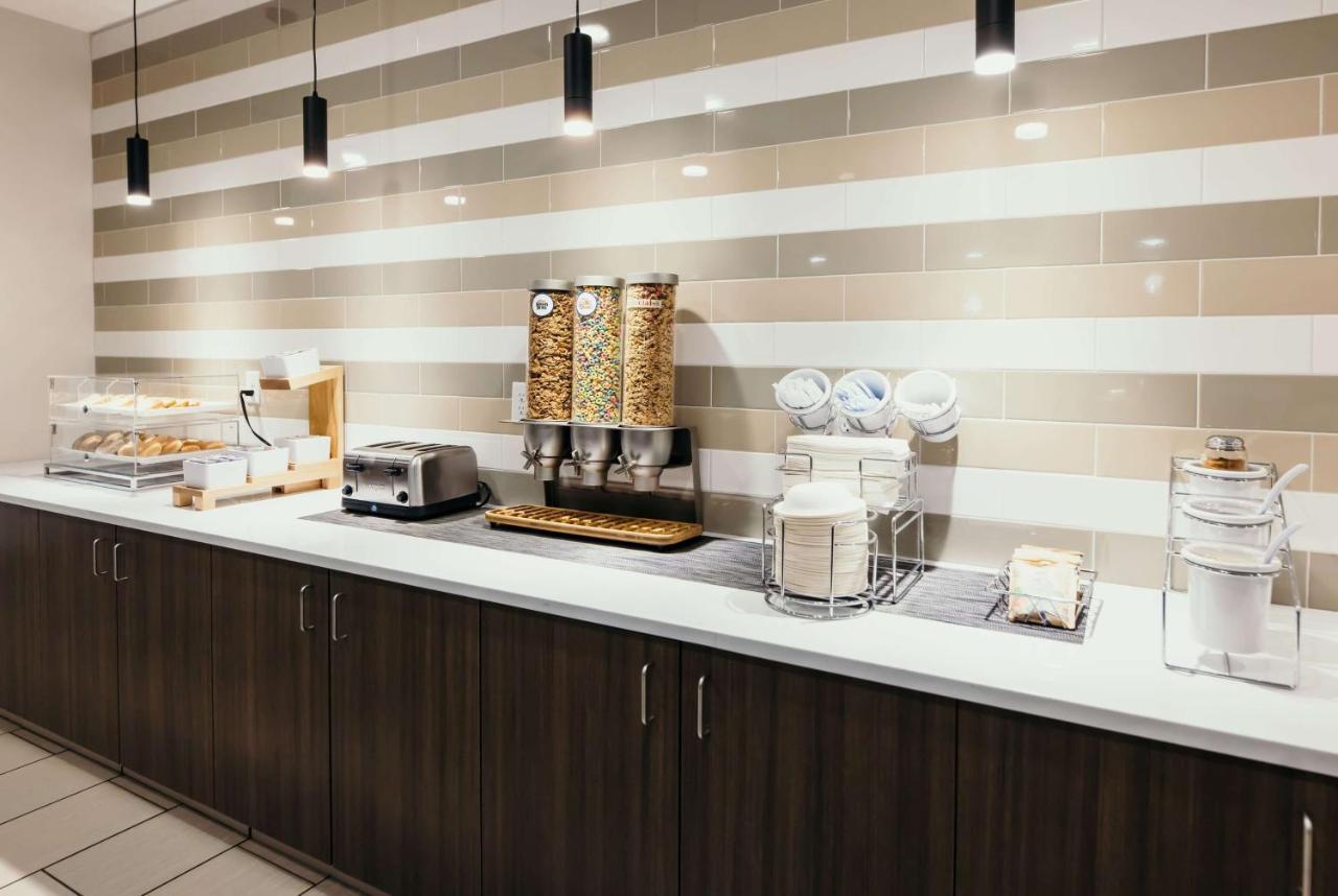 La Quinta Inn & Suites By Wyndham Ankeny Ia - Des Moines Ia Exteriér fotografie