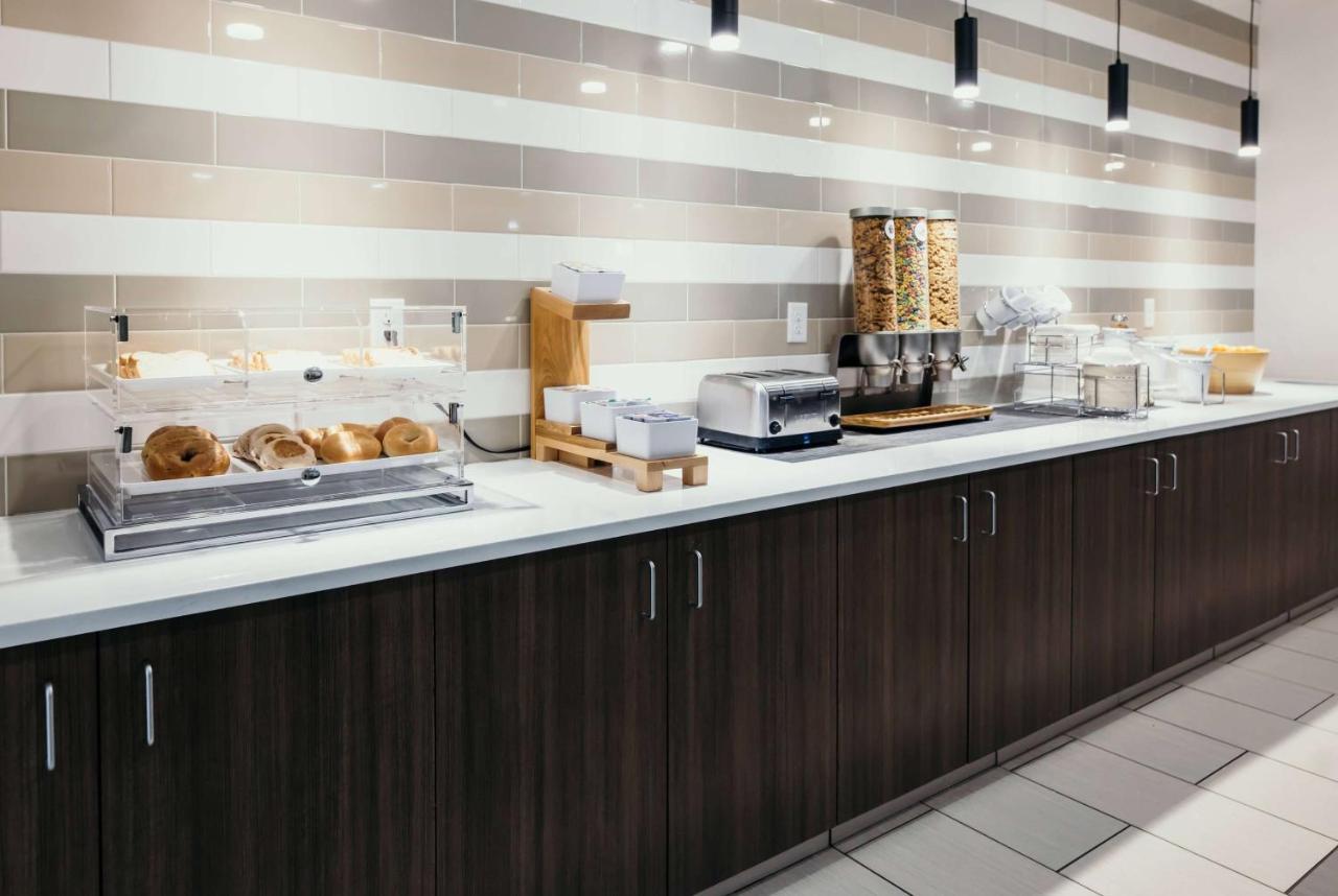 La Quinta Inn & Suites By Wyndham Ankeny Ia - Des Moines Ia Exteriér fotografie