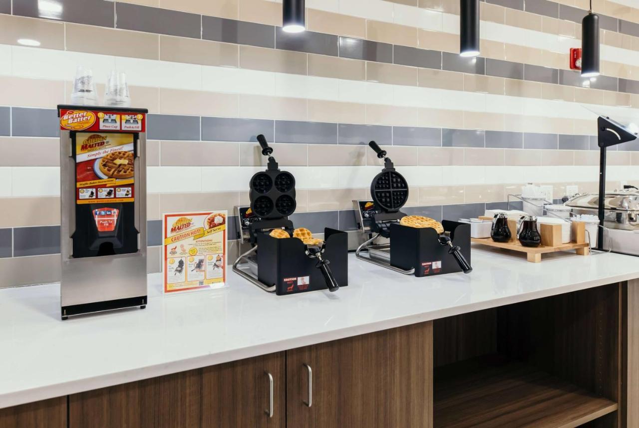 La Quinta Inn & Suites By Wyndham Ankeny Ia - Des Moines Ia Exteriér fotografie
